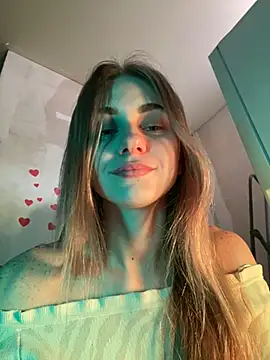 Snapshot of GraceTorrez chatting on March 10, 2025, 4:49 am GraceTorrez online show from March 10, 2025, 4:49 am