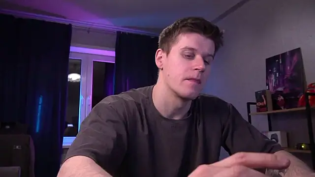 Snapshot of Bruno_Banani chatting on February 6, 2026, 9:33 pm Bruno Banani online show from February 6, 2026, 9:33 pm