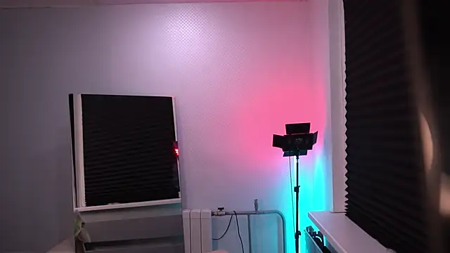 Snapshot of Bruno_Banani chatting on October 28, 2025, 3:44 pm Bruno Banani online show from October 28, 2025, 3:44 pm