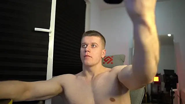 Snapshot of Bruno_Banani chatting on October 9, 2025, 7:14 pm Bruno Banani online show from October 9, 2025, 7:14 pm