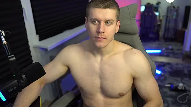 Snapshot of Bruno_Banani chatting on October 19, 2025, 8:44 pm Bruno Banani online show from October 19, 2025, 8:44 pm