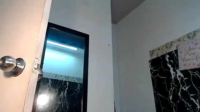 KristalTsXXX online show from February 25, 2026, 4:18 pm