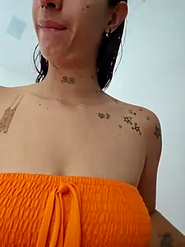 Snapshot of Abbyjonhson__ chatting on October 19, 2025, 7:05 pm Abbyjonhson online show from October 19, 2025, 7:05 pm