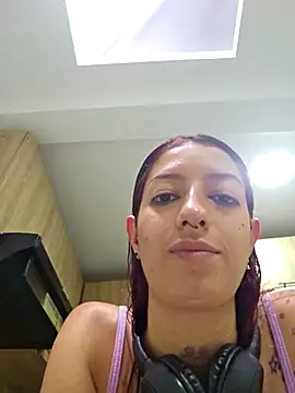 Snapshot of Abbyjonhson__ chatting on October 27, 2025, 7:04 pm Abbyjonhson online show from October 27, 2025, 7:04 pm