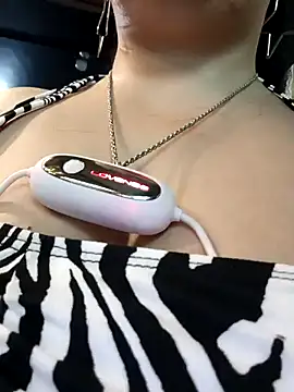 Snapshot of Kinkster_Jade chatting on February 25, 2025, 2:58 pm Kinkster Jade online show from February 25, 2025, 2:58 pm