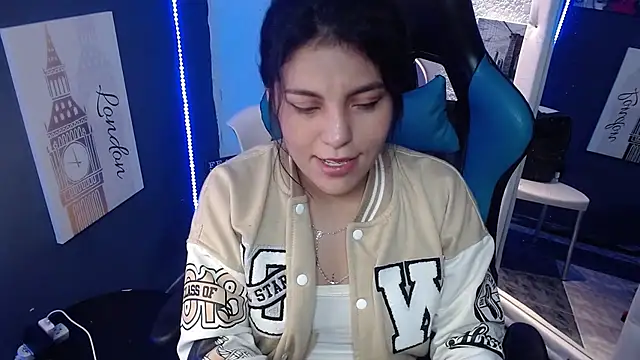 MartinaFonse online show from January 23, 2025, 2:02 am