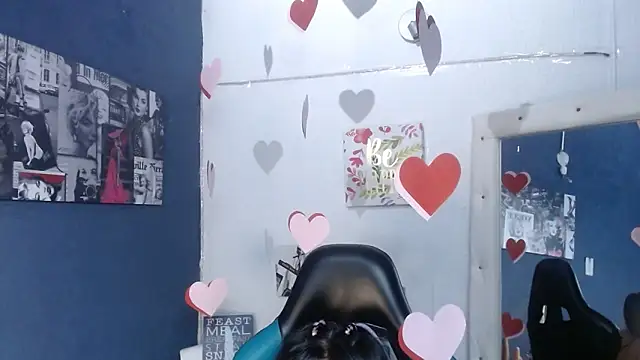 MartinaFonse online show from March 4, 2025, 4:38 am