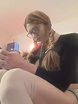 sissytrapdolly24 online show from July 10, 2026, 6:19 pm