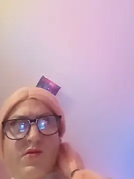 sissytrapdolly24 online show from July 2, 2026, 10:05 pm
