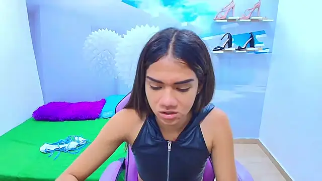 Snapshot of DEMI_LEED chatting on September 24, 2025, 11:28 am DEMI LEED online show from September 24, 2025, 11:28 am