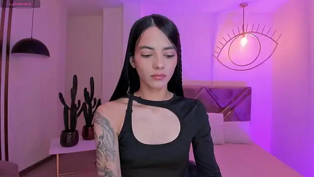 Snapshot of HannahJamesX chatting on October 16, 2025, 7:22 pm HannahJamesX online show from October 16, 2025, 7:22 pm