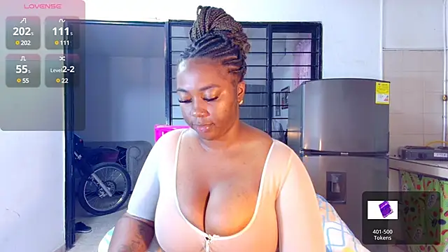 Snapshot of CiaraEbony chatting on March 23, 2025, 2:15 am CiaraEbony online show from March 23, 2025, 2:15 am