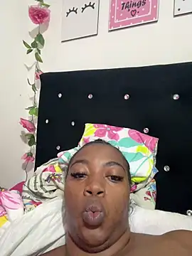 CiaraEbony online show from April 16, 2026, 9:43 am