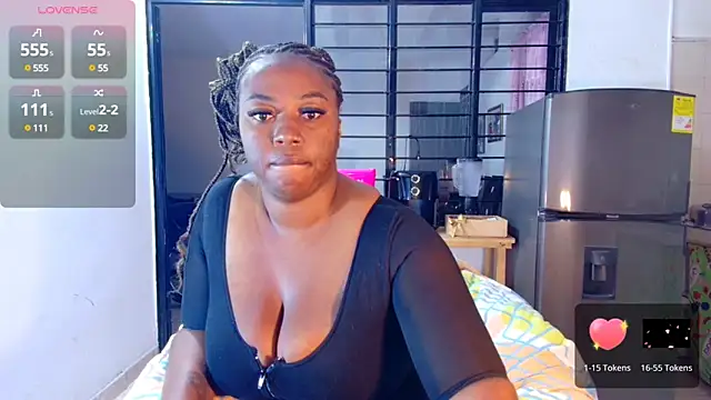 Snapshot of CiaraEbony chatting on March 9, 2025, 8:18 am CiaraEbony online show from March 9, 2025, 8:18 am