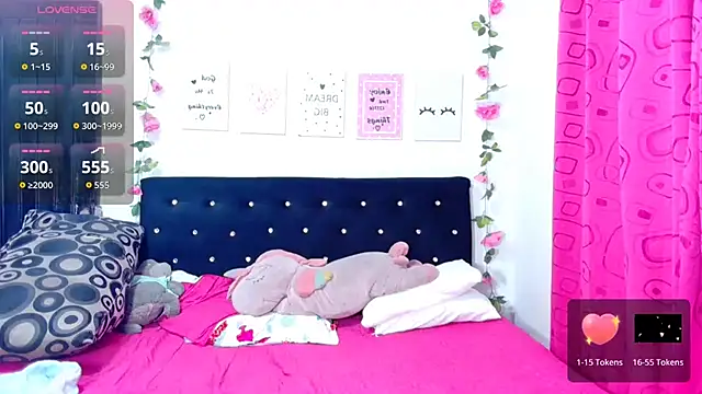 Snapshot of CiaraEbony chatting on September 28, 2025, 11:55 pm CiaraEbony online show from September 28, 2025, 11:55 pm