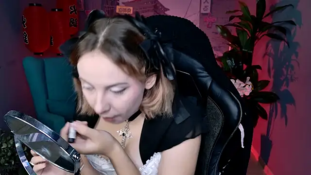 JasmineMilko online show from September 27, 2025, 5:13 am