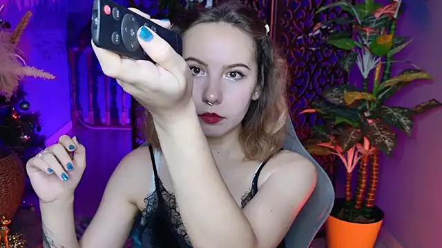 JasmineMilko online show from January 12, 2026, 5:03 am