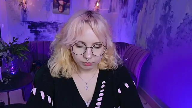 JasmineMilko online show from February 12, 2025, 11:07 am