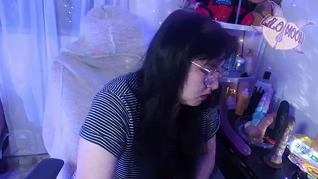 LiloMoon69 online show from March 8, 2025, 4:01 am