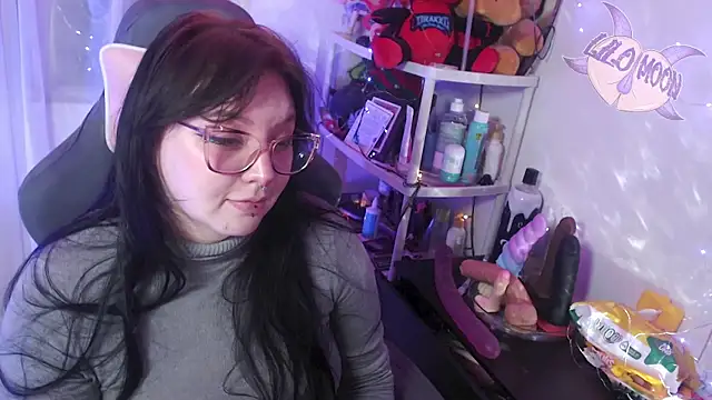 LiloMoon69 online show from March 11, 2025, 7:14 am