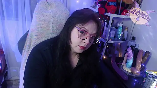 LiloMoon69 online show from March 7, 2025, 3:40 am