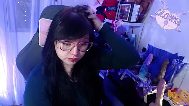 LiloMoon69 online show from February 18, 2025, 3:21 am