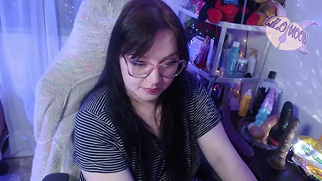 LiloMoon69 online show from March 8, 2025, 7:05 am