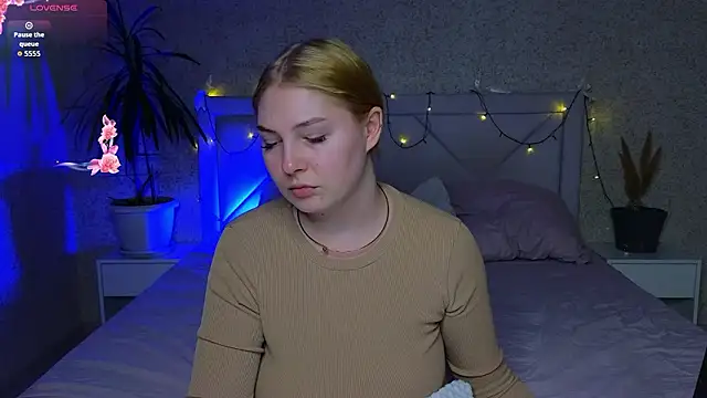 Catherine River online show from March 21, 2026, 4:00 pm