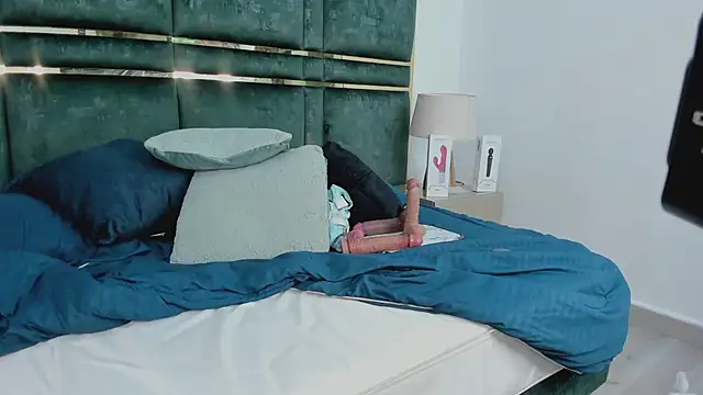 Snapshot of Daddysgirl1_ chatting on February 20, 2025, 12:25 pm Daddysgirl1  online show from February 20, 2025, 12:25 pm