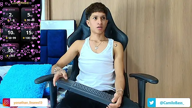  CamiloBass online show from November 25, 2025, 12:55 am