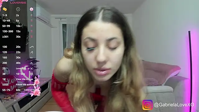 GabrielaLove  online show from February 25, 2025, 8:32 pm