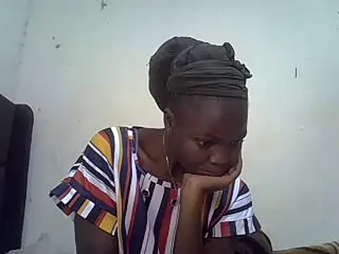 Snapshot of pretty_vivy chatting on March 18, 2025, 9:56 am pretty vivy online show from March 18, 2025, 9:56 am