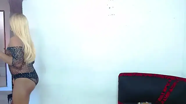 BLACK MOON TS online show from October 29, 2025, 9:14 pm