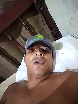 Snapshot of bolumba chatting on November 2, 2025, 11:43 pm bolumba online show from November 2, 2025, 11:43 pm