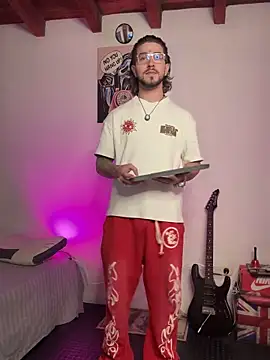 Valentino Xander online show from December 19, 2025, 2:04 am