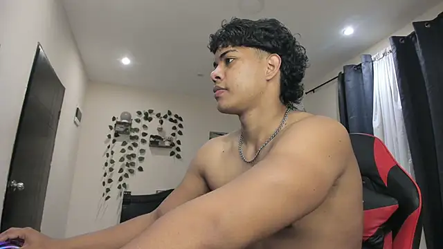 Snapshot of johan_beley_ chatting on October 14, 2025, 12:17 pm johan beley online show from October 14, 2025, 12:17 pm