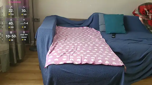 Snapshot of MilaaMilaa chatting on February 24, 2025, 2:40 am MilaaMilaa online show from February 24, 2025, 2:40 am