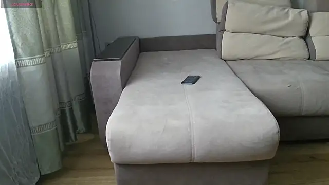 Snapshot of MilaaMilaa chatting on October 6, 2025, 4:02 am MilaaMilaa online show from October 6, 2025, 4:02 am