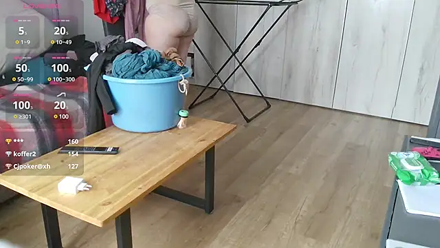 Snapshot of MilaaMilaa chatting on March 4, 2025, 10:02 am MilaaMilaa online show from March 4, 2025, 10:02 am