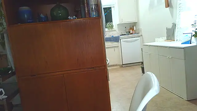 costanza7070 online show from November 4, 2025, 4:16 am