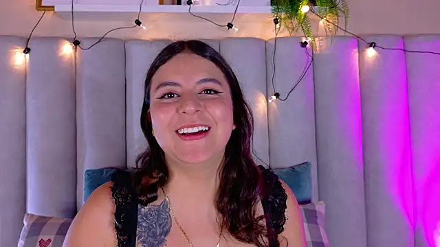 EngelStone online show from October 4, 2025, 7:37 pm