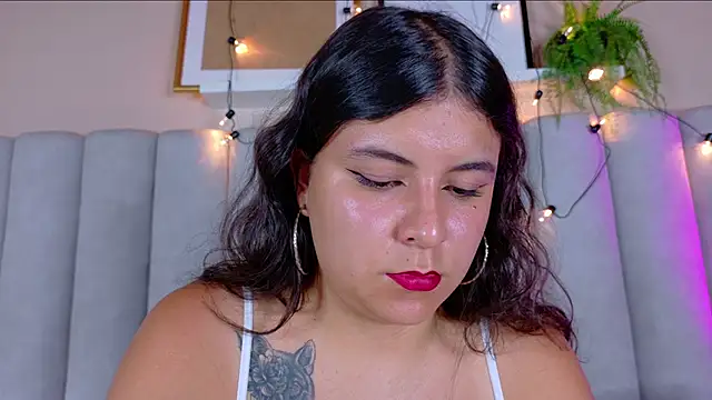 EngelStone online show from October 21, 2025, 7:46 pm