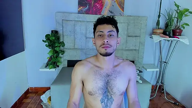 Piggy Eddy online show from October 17, 2025, 8:10 pm