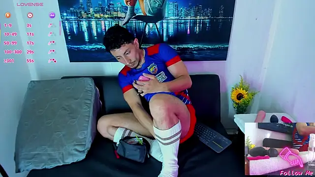 Piggy Eddy online show from September 22, 2025, 10:38 pm