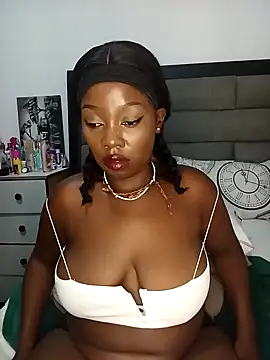 bigbootyboohle online show from February 4, 2025, 6:27 pm