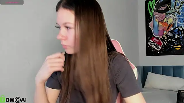 Nicole Charm online show from December 19, 2025, 12:03 am