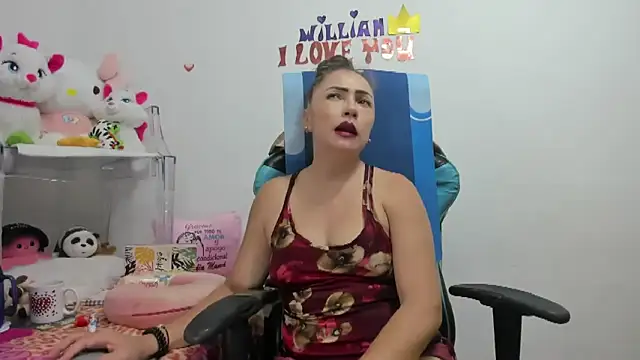 GatitaSexy Hotwet4u online show from March 18, 2025, 11:31 pm
