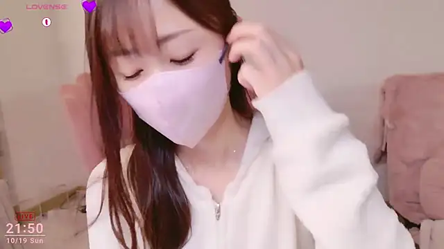 meg 0901 online show from October 19, 2025, 12:52 pm