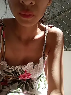 Snapshot of Hera_hera chatting on March 11, 2025, 3:58 am Hera hera online show from March 11, 2025, 3:58 am