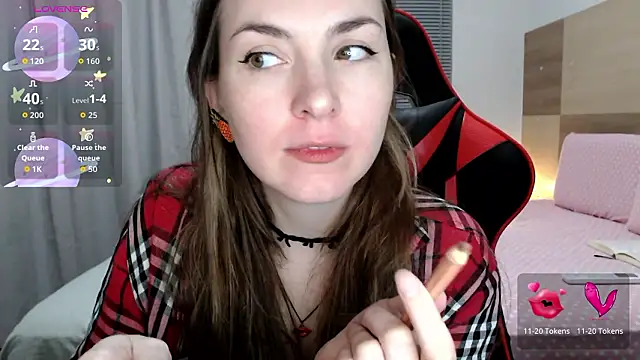 Snapshot of Naughty_Annn chatting on February 1, 2026, 2:32 am Naughty Annn online show from February 1, 2026, 2:32 am